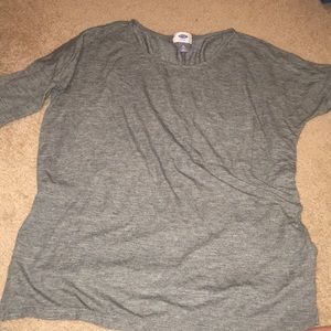 Mid length sleeved sweater